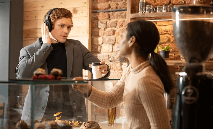 Chú tâm nhanh trong quán cà phê