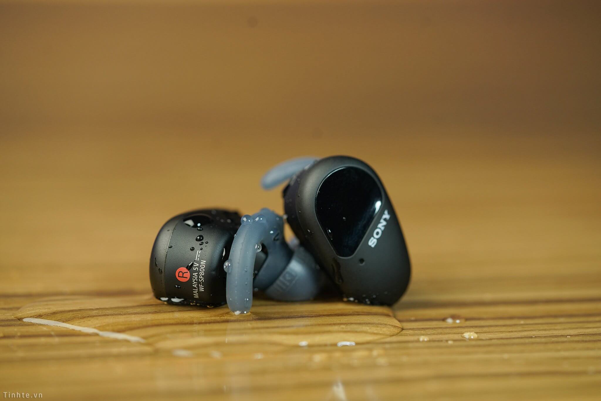 Tai nghe thể thao không dây có công nghệ chống ồn