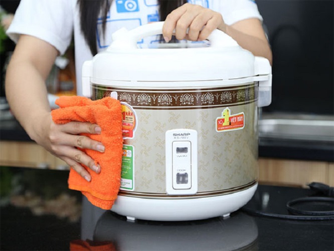 Hướng dẫn vệ sinh nồi cơm điện đúng cách