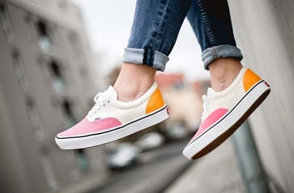 Giày vans nữ trắng hồng vàng của Vans Classic ComfyCush Era