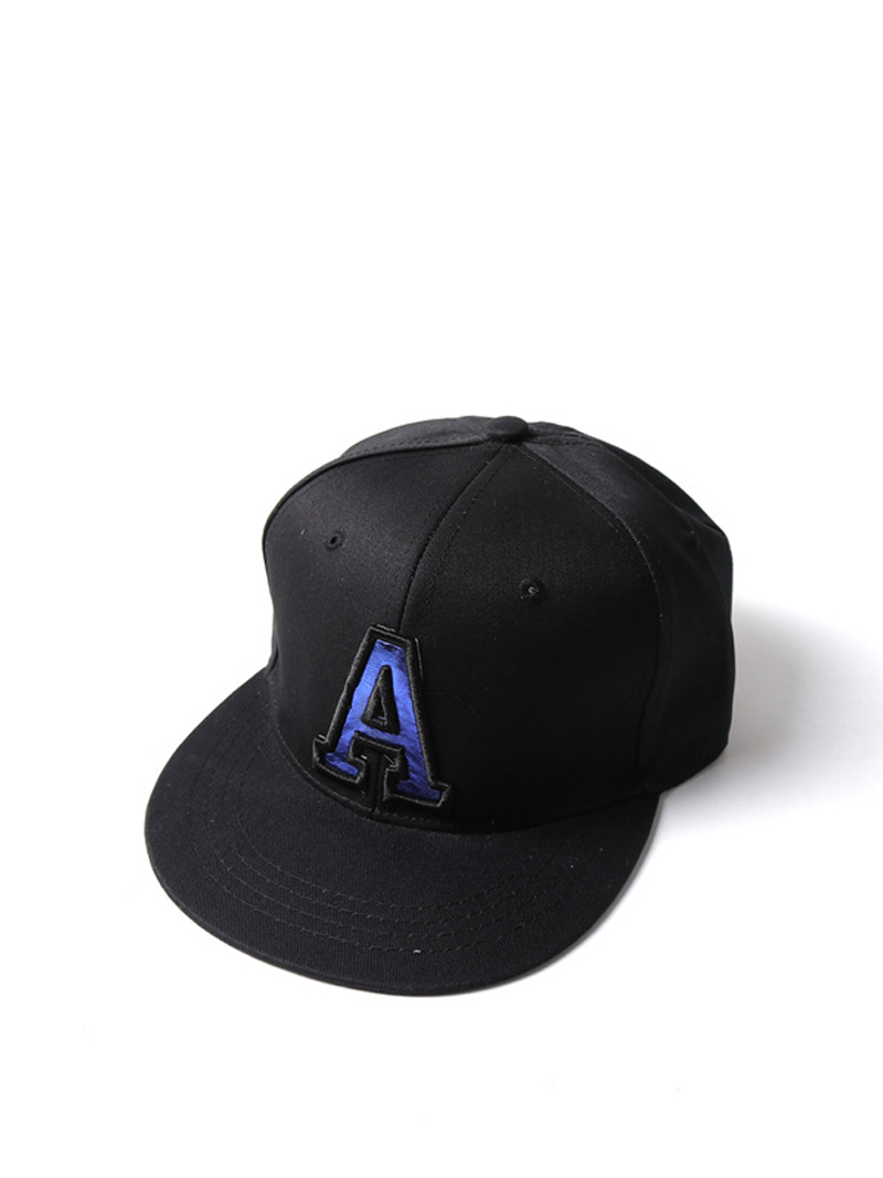 SNAPBACK HAT A - BLACK
