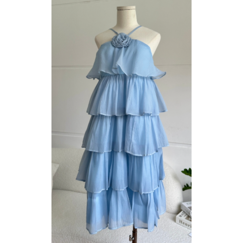 Váy Cổ Yếm Bèo Tầng